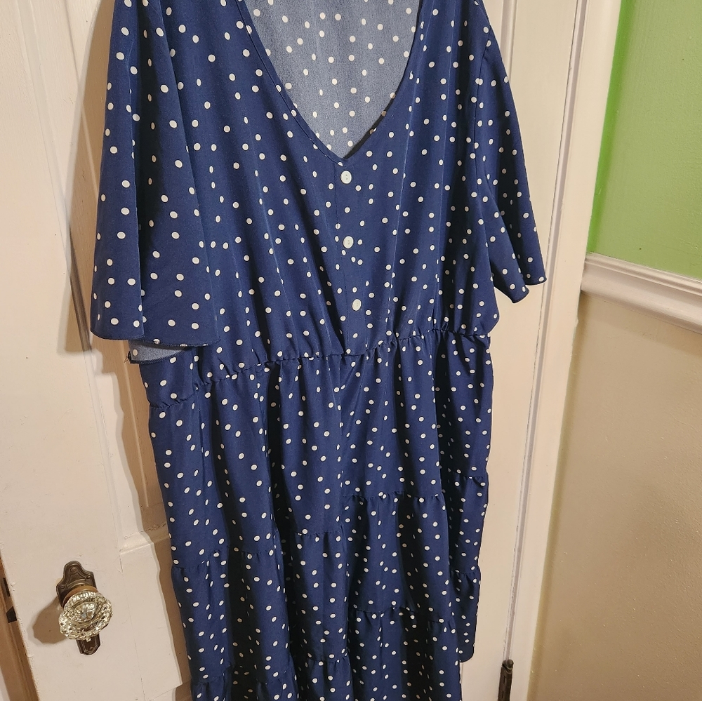 Bundle of TWO Shein Dresses - Picture 9 of 11